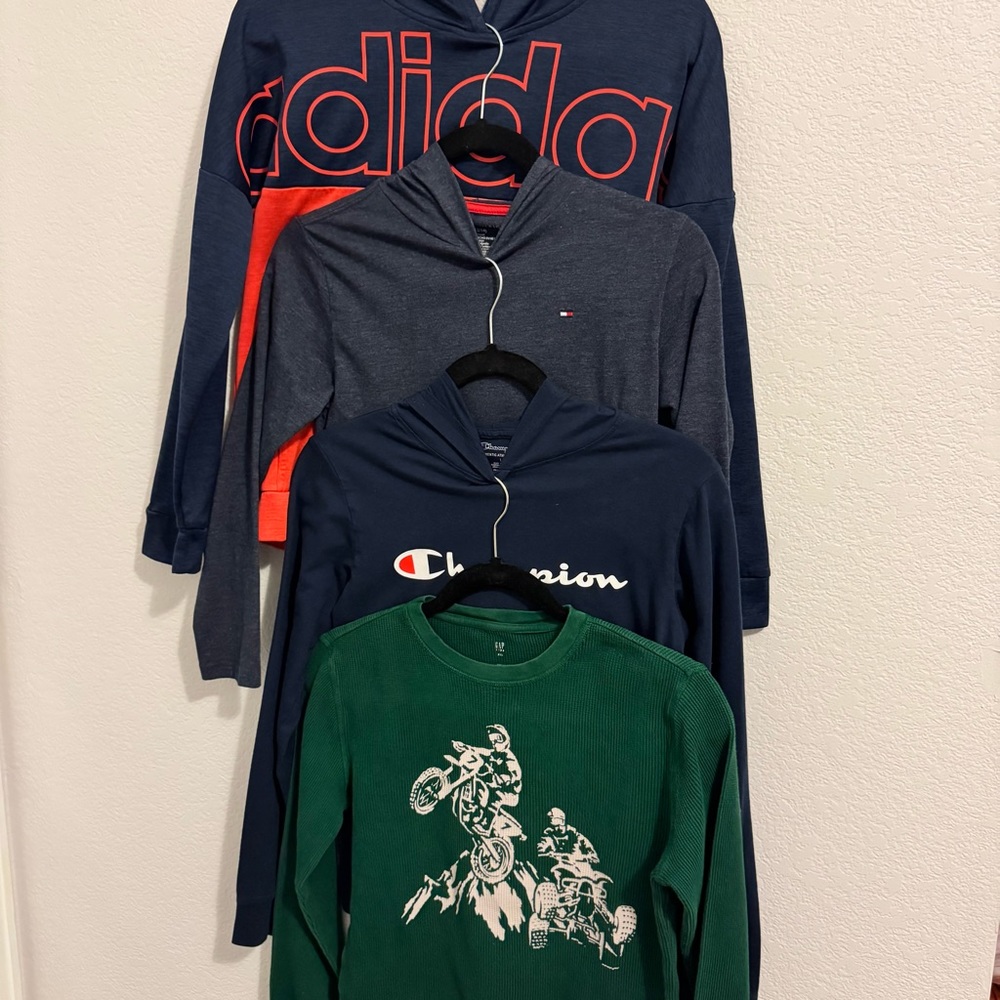 4 pcs Boys Bundle, Sweatshirt and 3 Long Sleeve Shirts. Gap / Adidas / C… - Picture 1 of 16